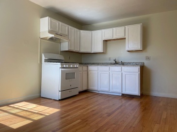 714 Shawmut, Boston, Massachusetts, 1 Bedroom Bedrooms, 4 Rooms Rooms,1 BathroomBathrooms,Residential Lease,For Rent,Shawmut,73416343