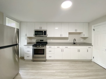 124 Trenton Street, Boston, Massachusetts, 2 Bedrooms Bedrooms, 4 Rooms Rooms,1 BathroomBathrooms,Residential Lease,For Rent,Trenton Street,73380768