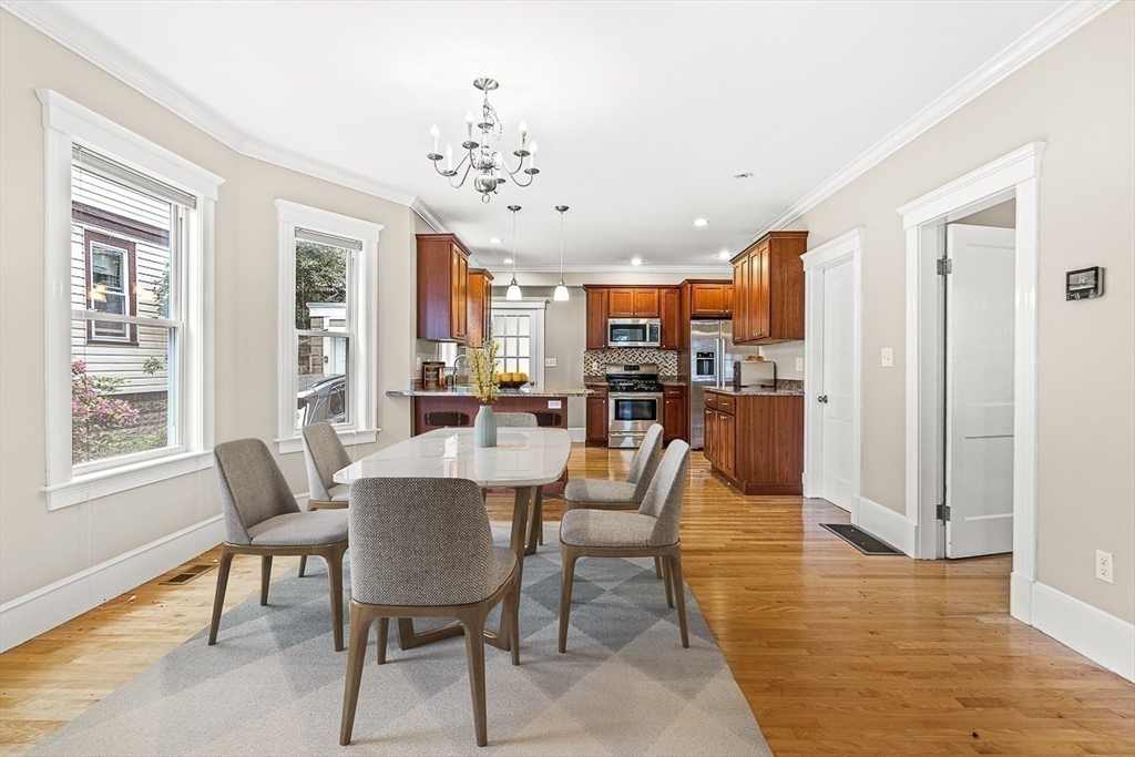 24 Ossipee Rd, Somerville, Massachusetts, 2 Bedrooms Bedrooms, 5 Rooms Rooms,2 BathroomsBathrooms,Residential Lease,For Rent,Ossipee Rd,73407129