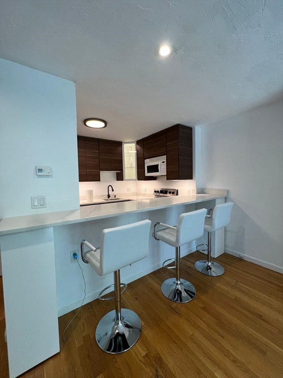 152 Quincy Shore Drive, Quincy, Massachusetts, 3 Bedrooms Bedrooms, 5 Rooms Rooms,2.5 BathroomsBathrooms,Residential Lease,For Rent,Quincy Shore Drive,73399126