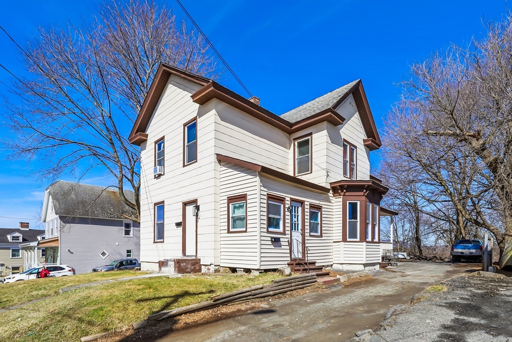 36 Division St, Pittsfield, Massachusetts, 4 Bedrooms Bedrooms, 8 Rooms Rooms,2 BathroomsBathrooms,Residential Income,For Sale,Division St,73335513