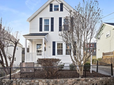 116 Pearl St, Newton, Massachusetts, 3 Bedrooms Bedrooms, 12 Rooms Rooms,3 BathroomsBathrooms,Residential Lease,For Rent,Pearl St,73417348