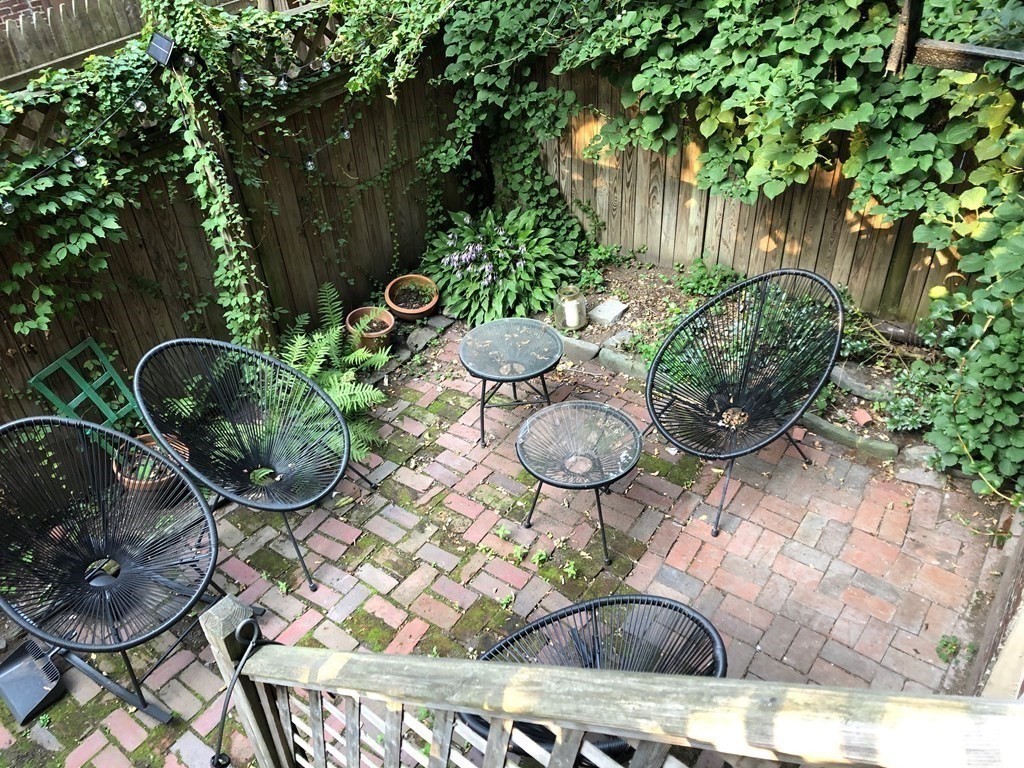 37 Gray St, Boston, Massachusetts, 3 Rooms Rooms,1 BathroomBathrooms,Residential Lease,For Rent,Gray St,73352197