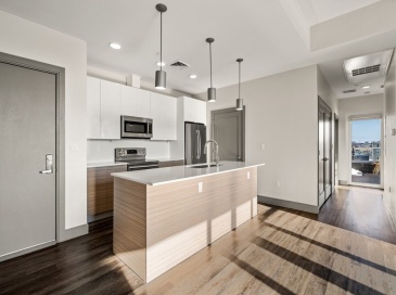 400 Mystic Ave, Somerville, Massachusetts, 2 Bedrooms Bedrooms, 5 Rooms Rooms,2 BathroomsBathrooms,Residential Lease,For Rent,Mystic Ave,73385764