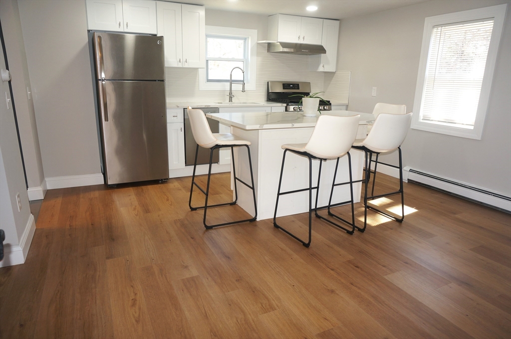 301 Concord Rd, Wayland, Massachusetts, 1 Bedroom Bedrooms, 3 Rooms Rooms,1 BathroomBathrooms,Residential Lease,For Rent,Concord Rd,73384856