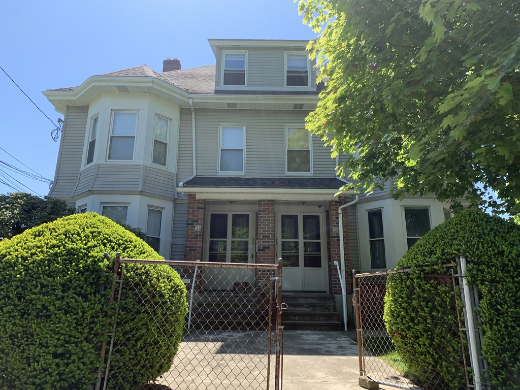 38 Lowell Ave, Newton, Massachusetts, 1 Bedroom Bedrooms, 4 Rooms Rooms,1 BathroomBathrooms,Residential Lease,For Rent,Lowell Ave,73398046