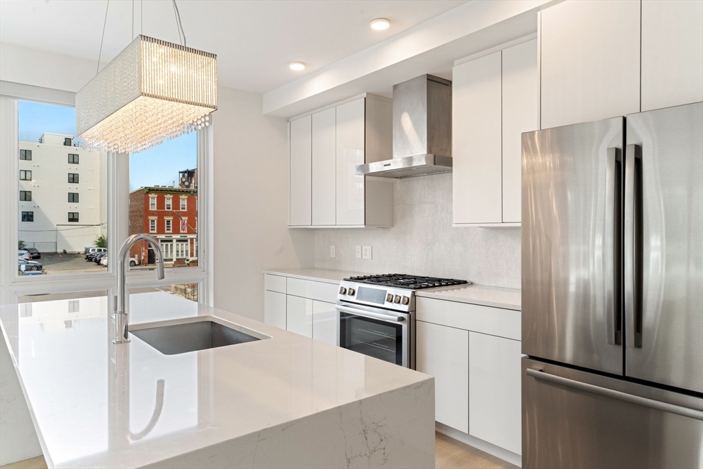 20 W 5th, Boston, Massachusetts, 2 Bedrooms Bedrooms, 5 Rooms Rooms,2 BathroomsBathrooms,Residential Lease,For Rent,W 5th,73411924