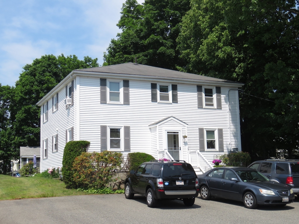 16 Charles St., Whitman, Massachusetts, 1 Bedroom Bedrooms, 3 Rooms Rooms,1 BathroomBathrooms,Residential Lease,For Rent,Charles St.,73401942