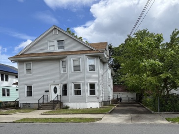 137-139 Commonwealth Ave, Springfield, Massachusetts, 7 Bedrooms Bedrooms, 13 Rooms Rooms,3 BathroomsBathrooms,Residential Income,For Sale,Commonwealth Ave,73381387