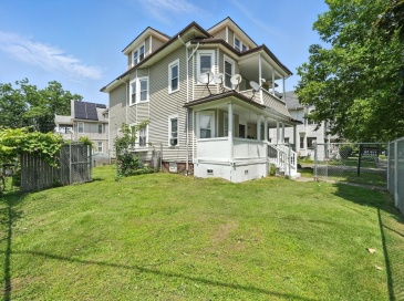 782 Sumner Ave, Springfield, Massachusetts, 9 Bedrooms Bedrooms, 15 Rooms Rooms,2.5 BathroomsBathrooms,Residential Income,For Sale,Sumner Ave,73394800