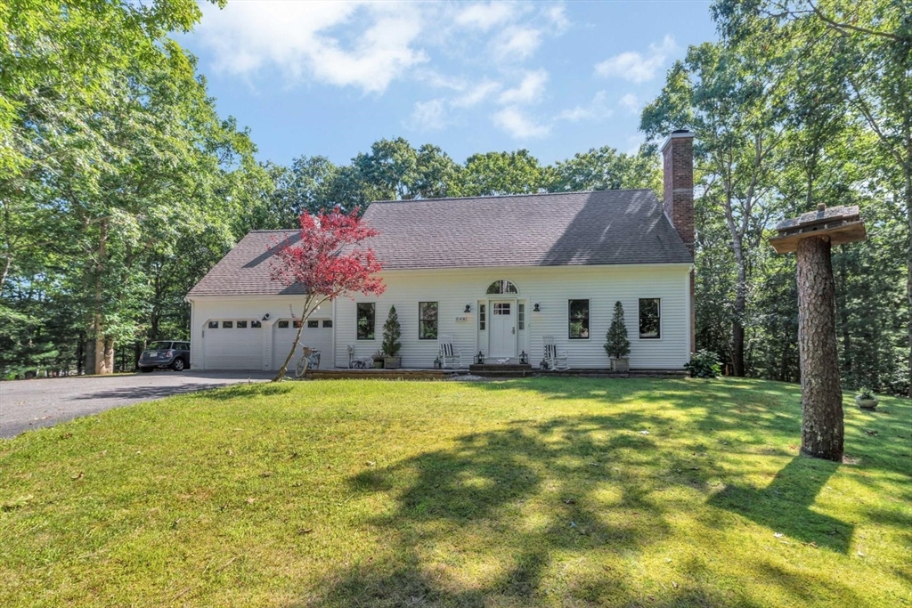 4 Lochstead Dr, Falmouth, Massachusetts, 4 Bedrooms Bedrooms, 6 Rooms Rooms,3 BathroomsBathrooms,Residential,For Sale,Lochstead Dr,73341430