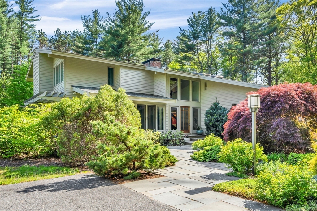 39 Old Farm Road, Concord, Massachusetts, 4 Bedrooms Bedrooms, 16 Rooms Rooms,4 BathroomsBathrooms,Residential,For Sale,Old Farm Road,73349372