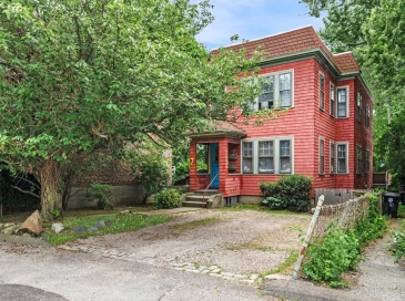 7 Oliver Rd, Watertown, Massachusetts, 4 Bedrooms Bedrooms, 10 Rooms Rooms,2 BathroomsBathrooms,Residential Income,For Sale,Oliver Rd,73404634