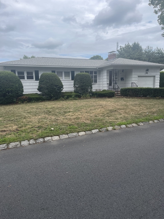 49 Rollins St, Lawrence, Massachusetts, 3 Bedrooms Bedrooms, 6 Rooms Rooms,1 BathroomBathrooms,Residential Lease,For Rent,Rollins St,73406912