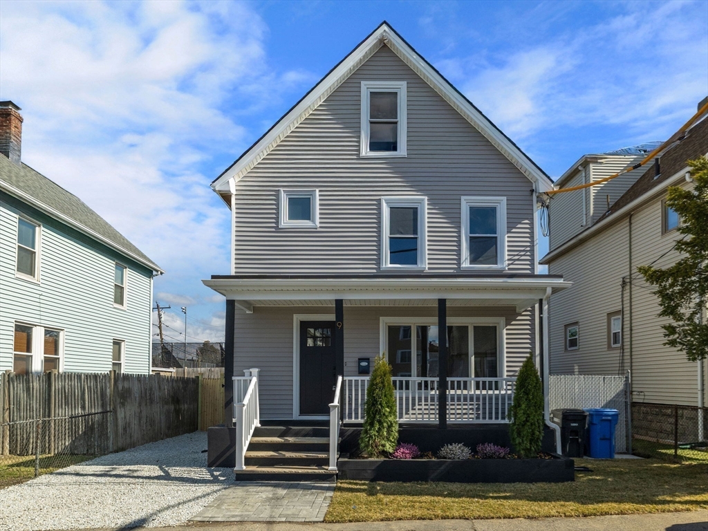 9 Fennell St, Somerville, Massachusetts, 4 Bedrooms Bedrooms, 7 Rooms Rooms,2.5 BathroomsBathrooms,Residential Lease,For Rent,Fennell St,73410382