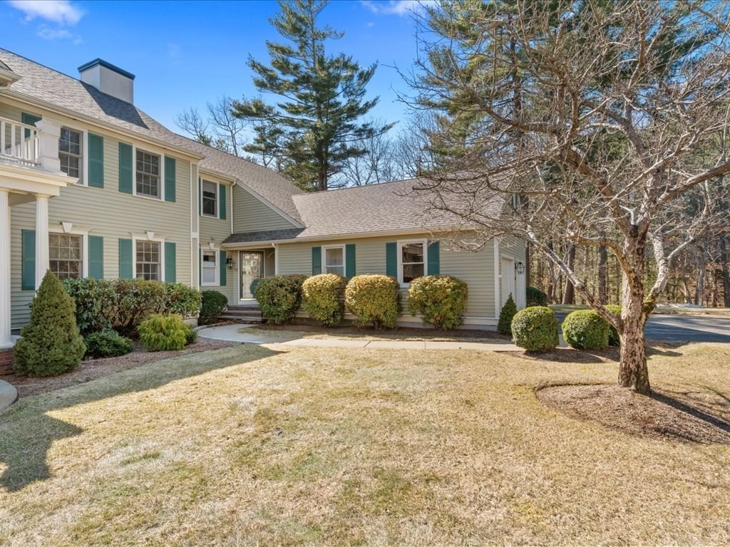 72 Tussock Brook Rd, Duxbury, Massachusetts, 2 Bedrooms Bedrooms, 9 Rooms Rooms,2 BathroomsBathrooms,Residential,For Sale,Tussock Brook Rd,73343786