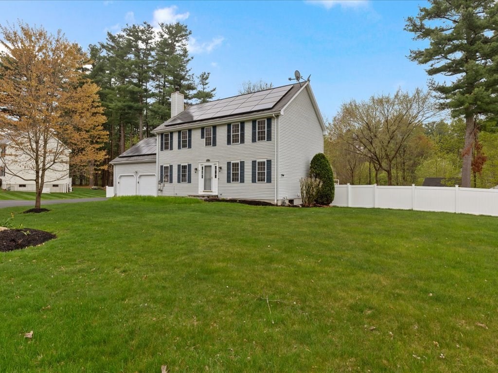 85 Pine St, Franklin, Massachusetts, 4 Bedrooms Bedrooms, 8 Rooms Rooms,3.5 BathroomsBathrooms,Residential Lease,For Rent,Pine St,73410153