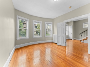 45 Highland Ave, Winthrop, Massachusetts, 10 Bedrooms Bedrooms, 18 Rooms Rooms,4 BathroomsBathrooms,Residential Income,For Sale,Highland Ave,73396488