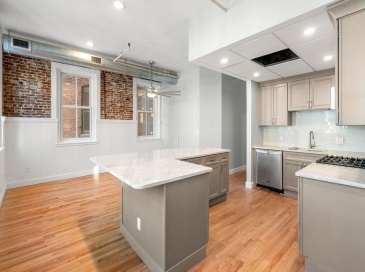 62 Washington St, Haverhill, Massachusetts, 1 Bedroom Bedrooms, 4 Rooms Rooms,1 BathroomBathrooms,Residential Lease,For Rent,Washington St,73409236