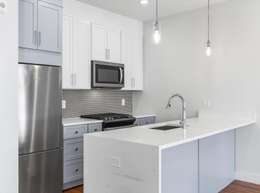 181 Bennington St, Boston, Massachusetts, 2 Bedrooms Bedrooms, 3 Rooms Rooms,1 BathroomBathrooms,Residential Lease,For Rent,Bennington St,73384765