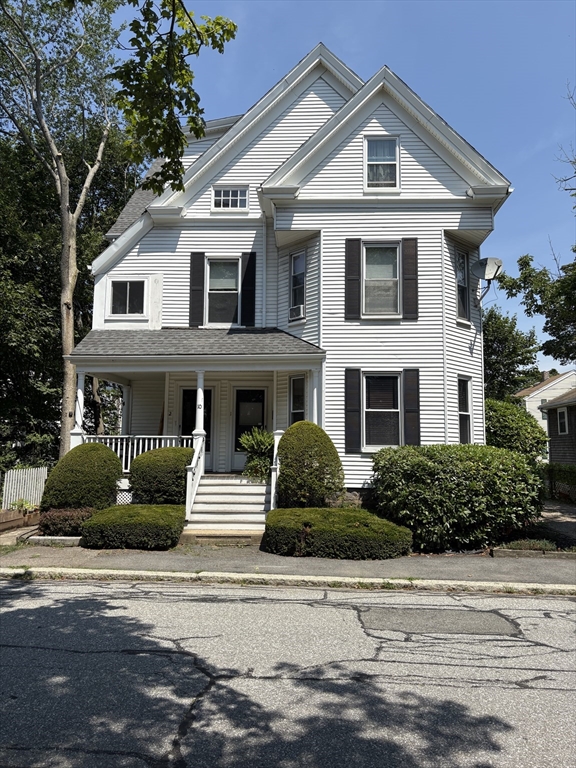 10 Central Street, Beverly, Massachusetts, 2 Bedrooms Bedrooms, 5 Rooms Rooms,1 BathroomBathrooms,Residential Lease,For Rent,Central Street,73411412