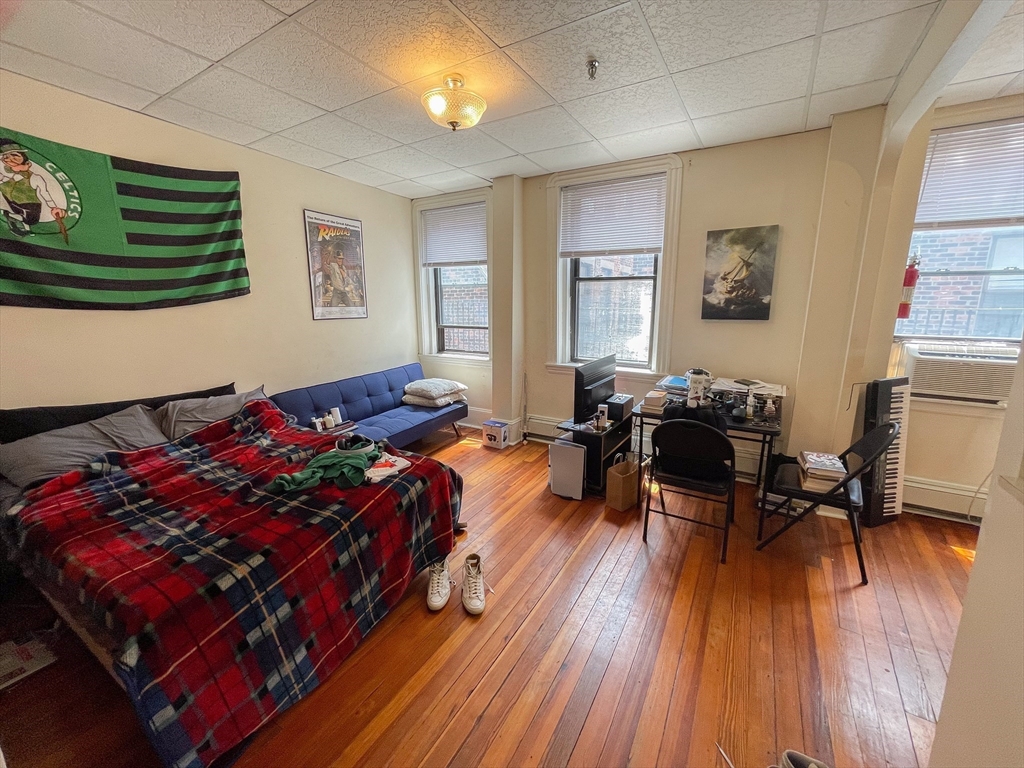37 Joy Street, Boston, Massachusetts, 2 Rooms Rooms,1 BathroomBathrooms,Residential Lease,For Rent,Joy Street,73411194