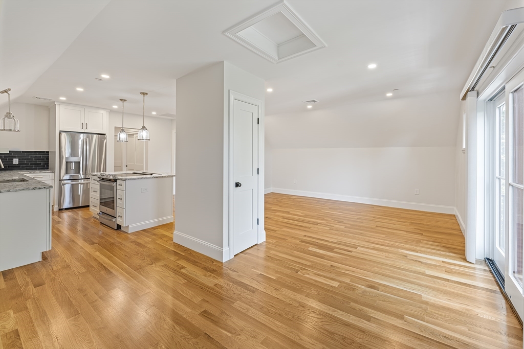 48-50 Water St, North Andover, Massachusetts, 2 Bedrooms Bedrooms, 5 Rooms Rooms,1 BathroomBathrooms,Residential Lease,For Rent,Water St,73412241