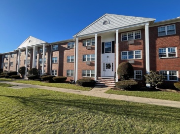 11 Old Colony Lane, Arlington, Massachusetts, 1 Bedroom Bedrooms, 2 Rooms Rooms,1 BathroomBathrooms,Residential Lease,For Rent,Old Colony Lane,73361187