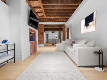 320 Tappan Street, Brookline, Massachusetts, 3 Bedrooms Bedrooms, 5 Rooms Rooms,2.5 BathroomsBathrooms,Residential Lease,For Rent,Tappan Street,73407009