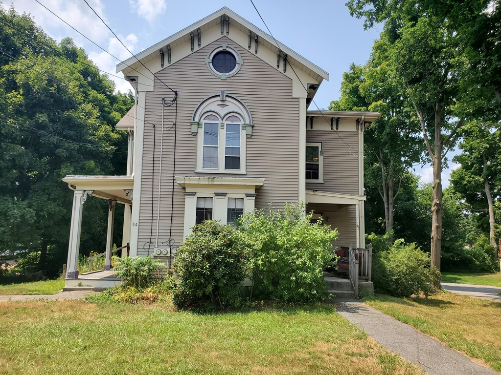 56 Lyman St, Waltham, Massachusetts, 1 Bedroom Bedrooms, 3 Rooms Rooms,1 BathroomBathrooms,Residential Lease,For Rent,Lyman St,73393532