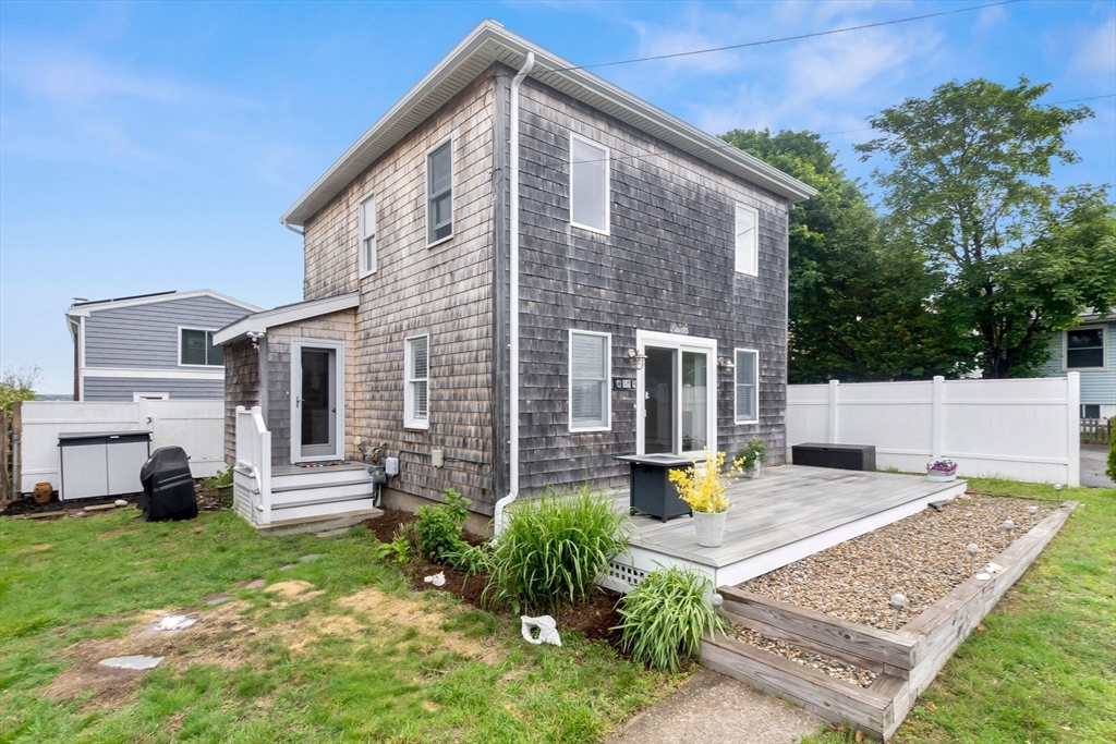 80 Lennox Road, Nahant, Massachusetts, 3 Bedrooms Bedrooms, 6 Rooms Rooms,1 BathroomBathrooms,Residential Lease,For Rent,Lennox Road,73400760