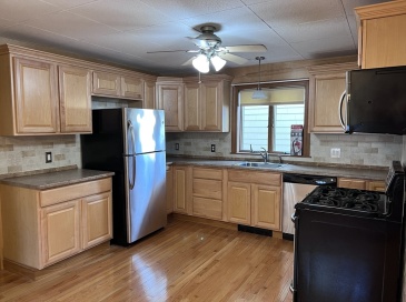 79 Hudson, Somerville, Massachusetts, 3 Bedrooms Bedrooms, 6 Rooms Rooms,1 BathroomBathrooms,Residential Lease,For Rent,Hudson,73410699