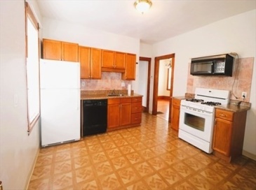 14 Huntoon St, Boston, Massachusetts, 2 Bedrooms Bedrooms, 2 Rooms Rooms,1 BathroomBathrooms,Residential Lease,For Rent,Huntoon St,73399136