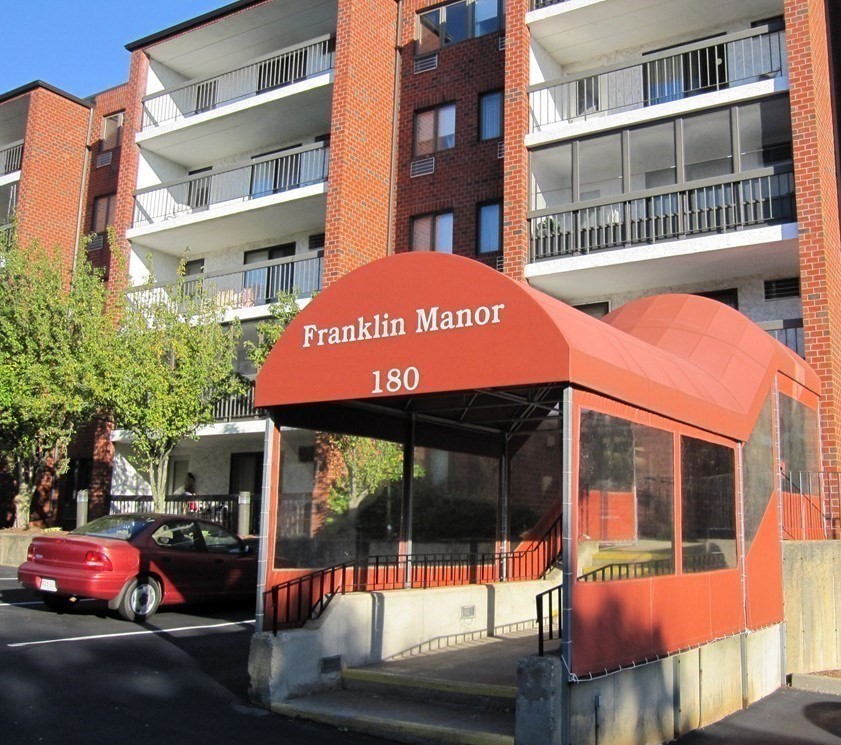 180 Green Street, Melrose, Massachusetts, 1 Bedroom Bedrooms, 4 Rooms Rooms,1 BathroomBathrooms,Residential Lease,For Rent,Green Street,73421532