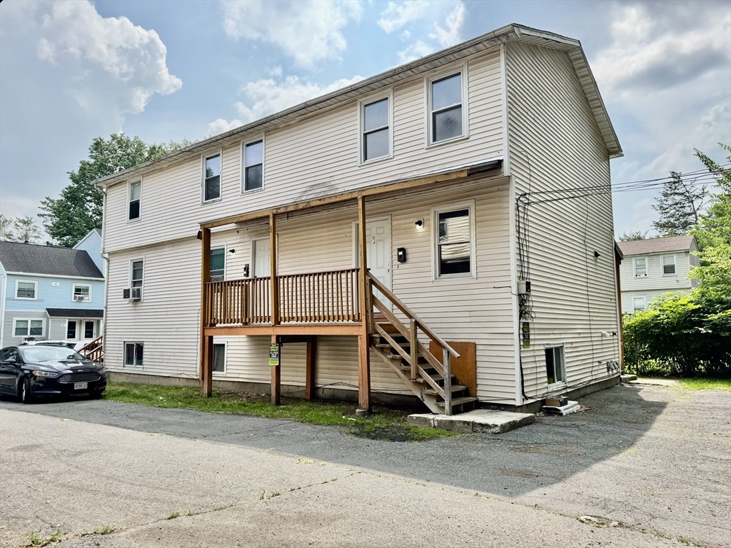 88 Washburn St, Springfield, Massachusetts, 6 Bedrooms Bedrooms, 15 Rooms Rooms,4.5 BathroomsBathrooms,Residential Income,For Sale,Washburn St,73387860