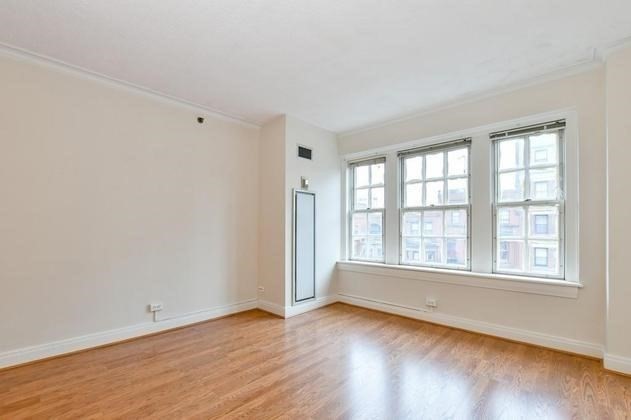 534 Beacon, Boston, Massachusetts, 1 Bedroom Bedrooms, 3 Rooms Rooms,1 BathroomBathrooms,Residential Lease,For Rent,Beacon,73395351