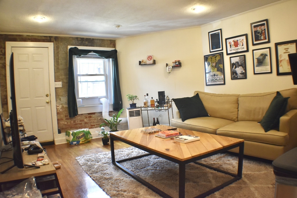15 Keswick, Boston, Massachusetts, 1 Bedroom Bedrooms, 3 Rooms Rooms,1 BathroomBathrooms,Residential Lease,For Rent,Keswick,73410981
