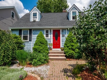 47 Milner Street, Waltham, Massachusetts, 4 Bedrooms Bedrooms, 9 Rooms Rooms,2.5 BathroomsBathrooms,Residential Lease,For Rent,Milner Street,73403809