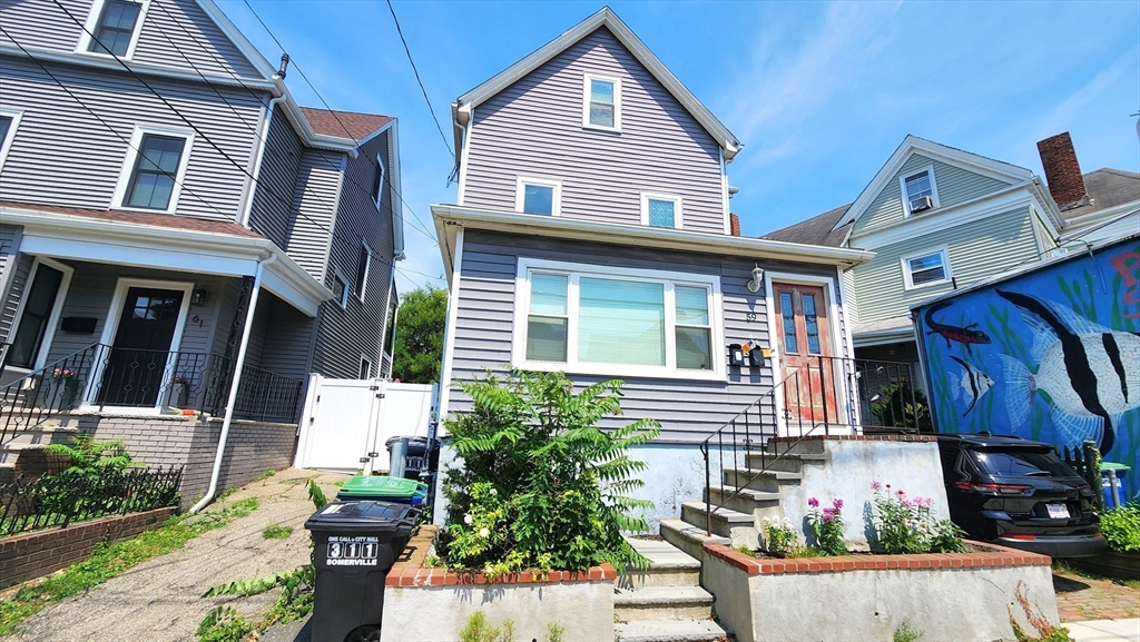 59 Elm St, Somerville, Massachusetts, 2 Bedrooms Bedrooms, 4 Rooms Rooms,1 BathroomBathrooms,Residential Lease,For Rent,Elm St,73416689