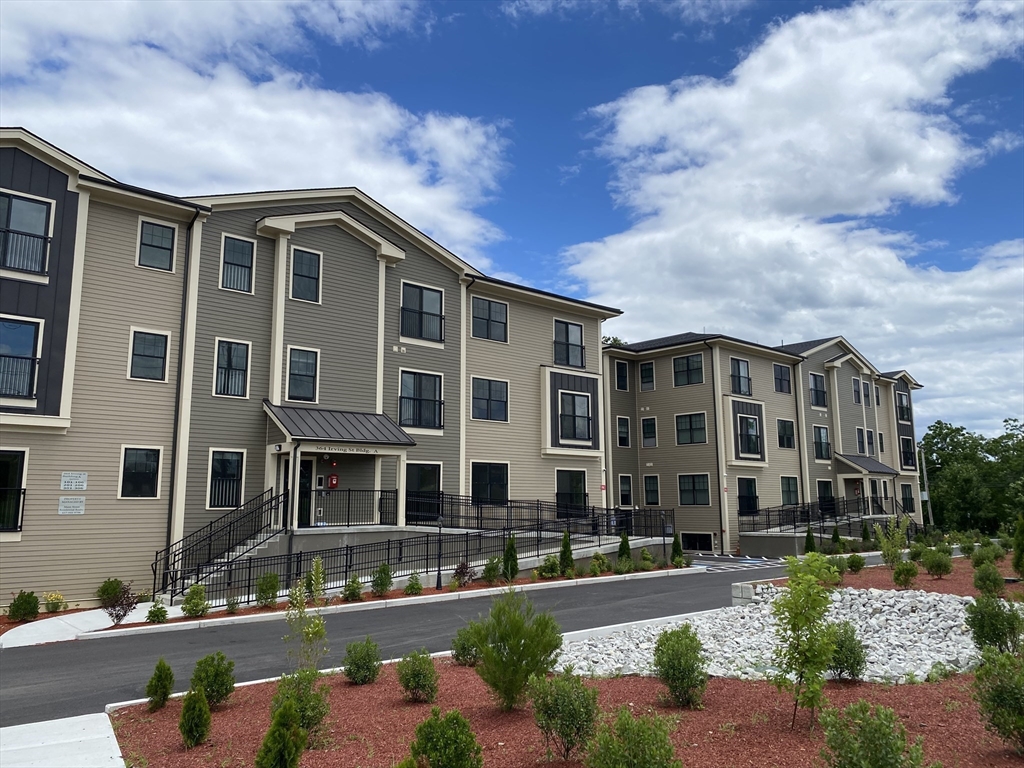 364 Irving, Framingham, Massachusetts, 2 Bedrooms Bedrooms, 4 Rooms Rooms,2 BathroomsBathrooms,Residential Lease,For Rent,Irving,73411148