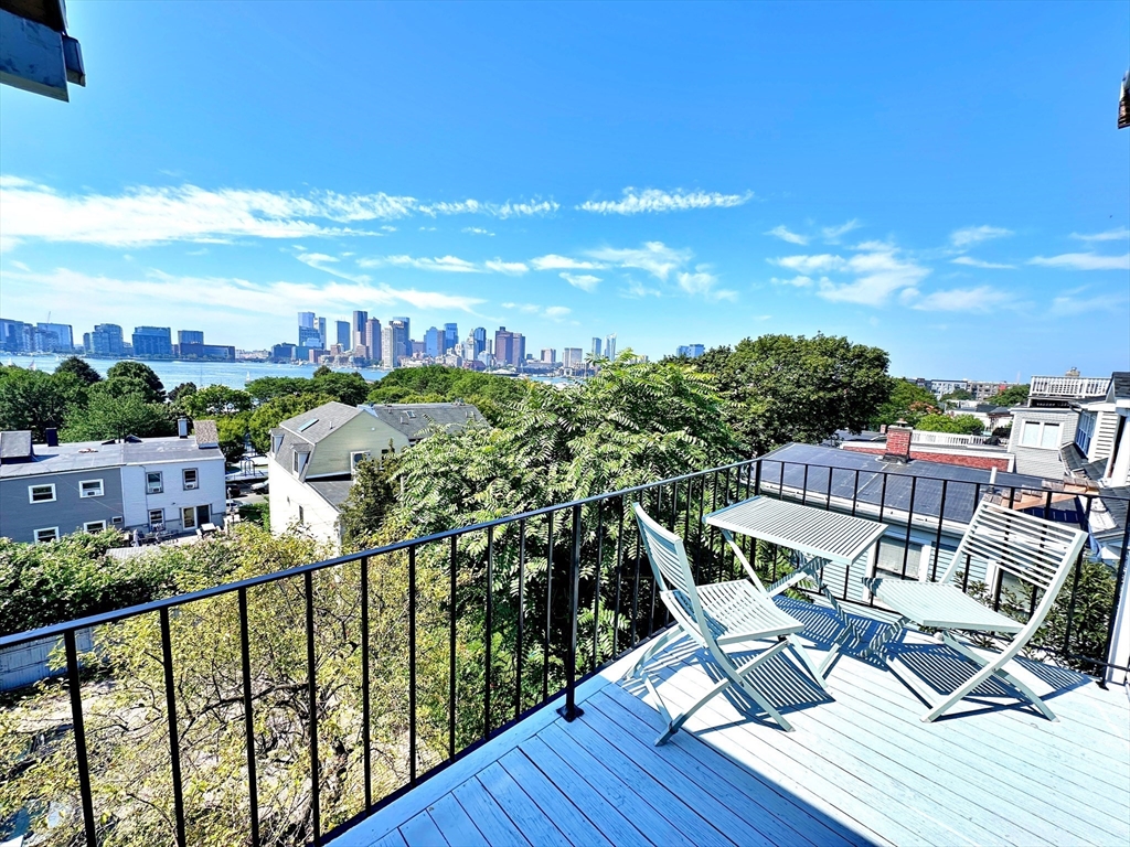 141 Webster St, Boston, Massachusetts, 1 Bedroom Bedrooms, 4 Rooms Rooms,1 BathroomBathrooms,Residential Lease,For Rent,Webster St,73417751