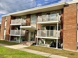 30 Worthen, Chelmsford, Massachusetts, 2 Bedrooms Bedrooms, 5 Rooms Rooms,1.5 BathroomsBathrooms,Residential Lease,For Rent,Worthen,73352112