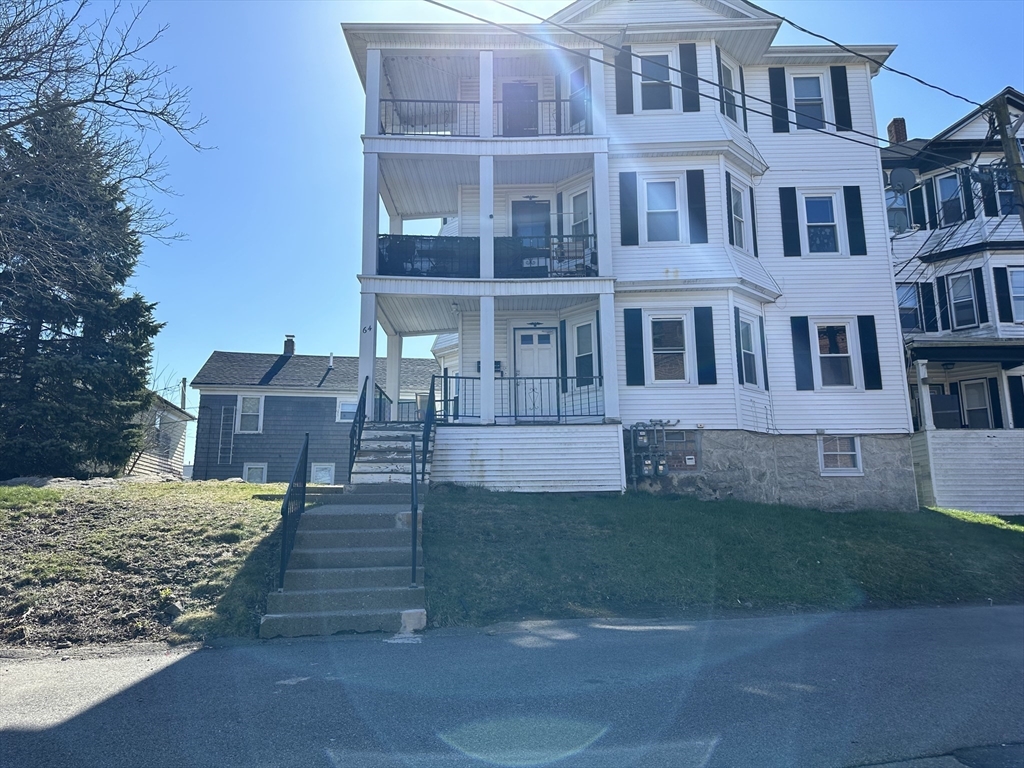64 Bowers Street, Fall River, Massachusetts, 3 Bedrooms Bedrooms, 6 Rooms Rooms,1 BathroomBathrooms,Residential Lease,For Rent,Bowers Street,73401550