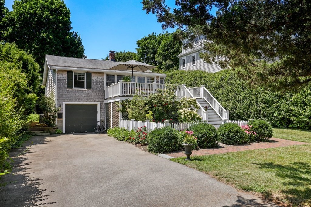20 Kimball Beach Road, Hingham, Massachusetts, 3 Bedrooms Bedrooms, 6 Rooms Rooms,2 BathroomsBathrooms,Residential Lease,For Rent,Kimball Beach Road,73398463