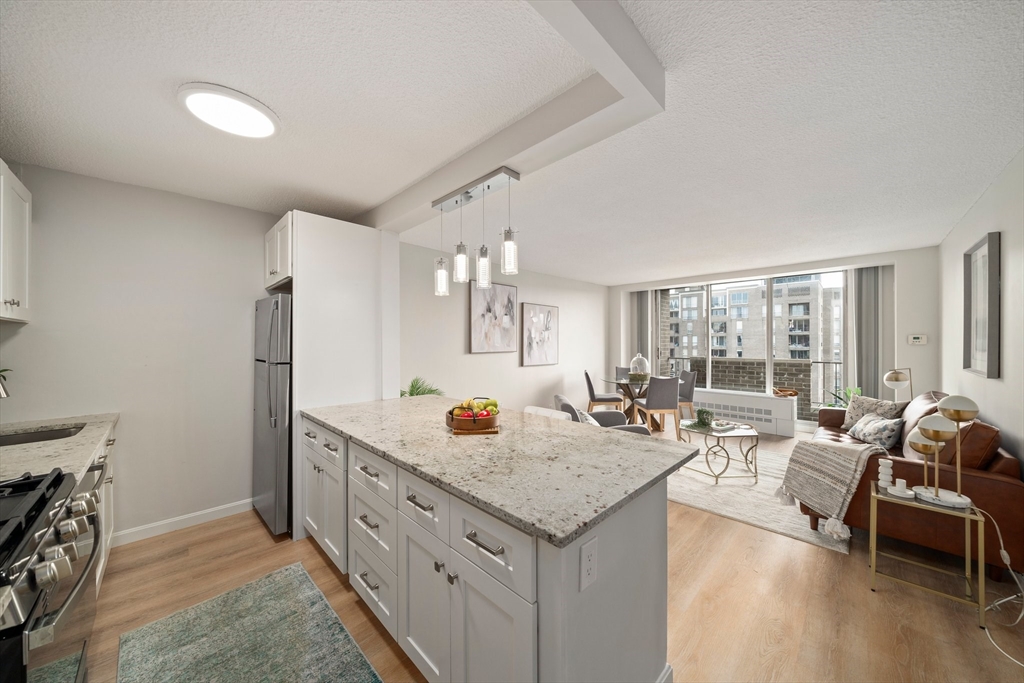 44 Washington St., Brookline, Massachusetts, 1 Bedroom Bedrooms, 3 Rooms Rooms,1 BathroomBathrooms,Residential Lease,For Rent,Washington St.,73408803