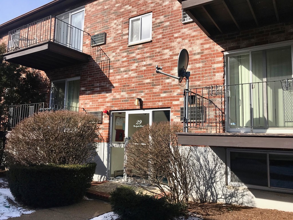 29 Westgate Road, Boston, Massachusetts, 2 Bedrooms Bedrooms, 4 Rooms Rooms,1 BathroomBathrooms,Residential Lease,For Rent,Westgate Road,73398150