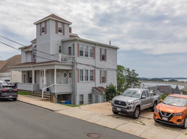 51 Harbor View Avenue, Winthrop, Massachusetts, 6 Bedrooms Bedrooms, 15 Rooms Rooms,3 BathroomsBathrooms,Residential Income,For Sale,Harbor View Avenue,73403912
