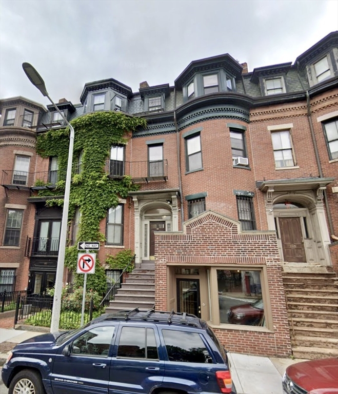 141 Arlington St, Boston, Massachusetts, 1 Bedroom Bedrooms, 3 Rooms Rooms,1 BathroomBathrooms,Residential Lease,For Rent,Arlington St,73390851