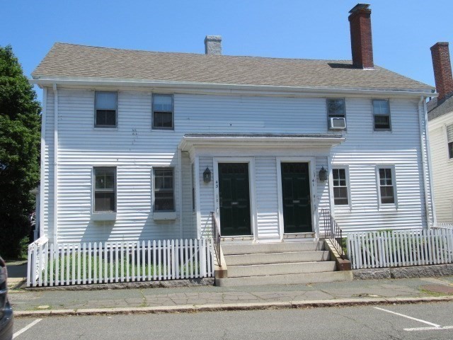 43 Pleasant Street, Gloucester, Massachusetts, 2 Bedrooms Bedrooms, 7 Rooms Rooms,1.5 BathroomsBathrooms,Residential Lease,For Rent,Pleasant Street,73412855