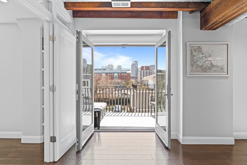 343 Commercial St, Boston, Massachusetts, 3 Bedrooms Bedrooms, 5 Rooms Rooms,2.5 BathroomsBathrooms,Residential Lease,For Rent,Commercial St,73364942